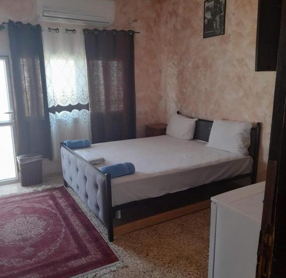 اتاق اکونومی, Magtas