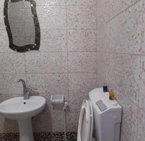 اتاق استاندارد سه نفره, Magtas