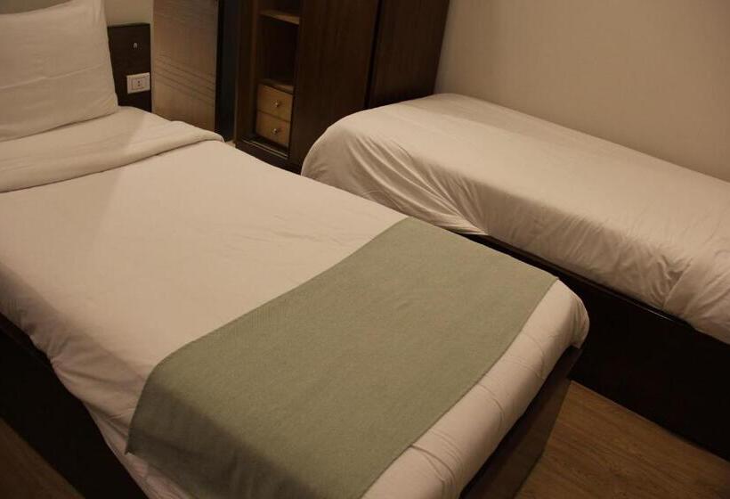 اتاق لوکس سه تخته, Miramar Downtown Tahrir Square