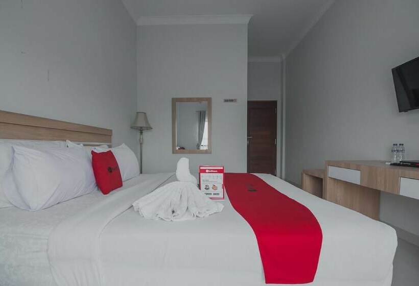 Номер Стандарт, Reddoorz Near Hermes Place Polonia Medan