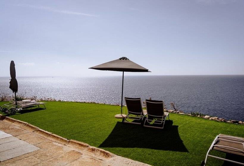 غرفة ديلوكس مطلّة علي البحر, Resort Faro Di Punta Fenaio