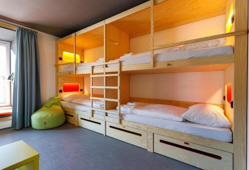 חדר משפחתי, Djh Moun10 Jugendherberge   Membership Required!