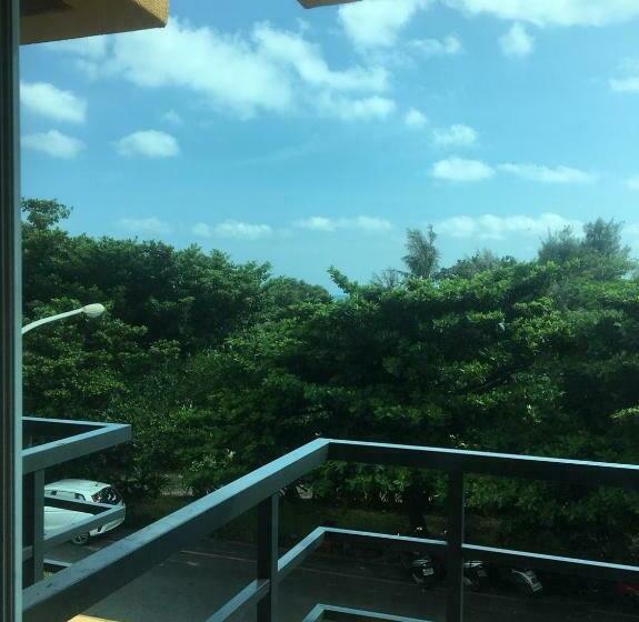 اتاق استاندارد با بالکن و چشمانداز دریا, Harmony Ocean