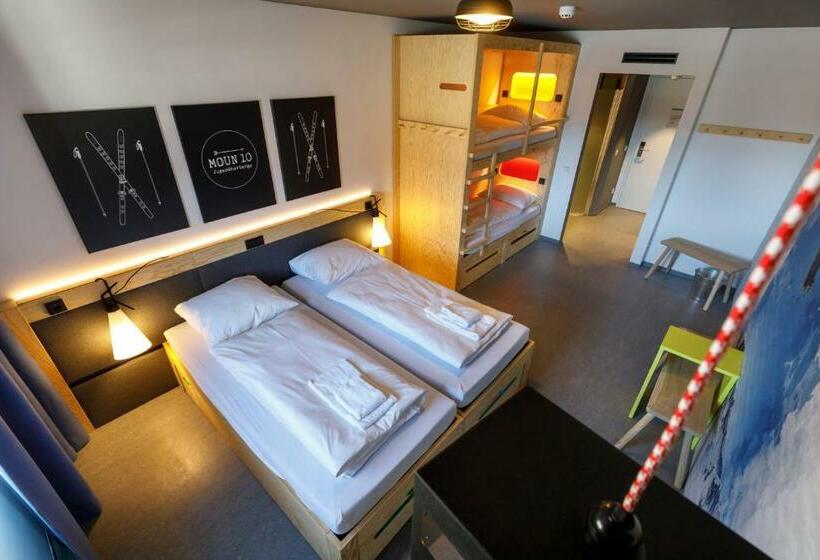 Quarto Triplo Estandar, Djh Moun10 Jugendherberge   Membership Required!