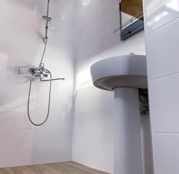 اتاق استاندارد, Guest House Lela