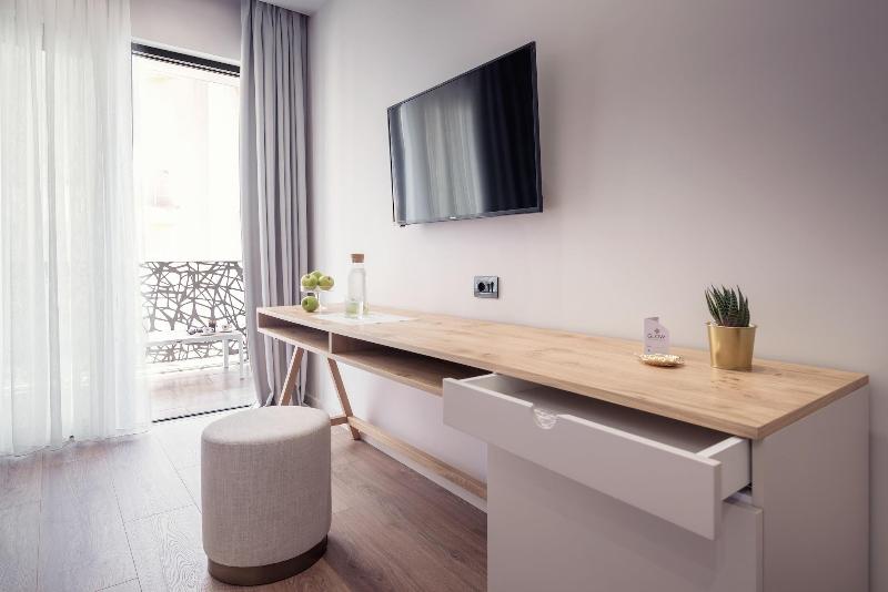 غرفة قياسية إطلالة جانبية علي البحر, Glow Boutique Hotel & Suites