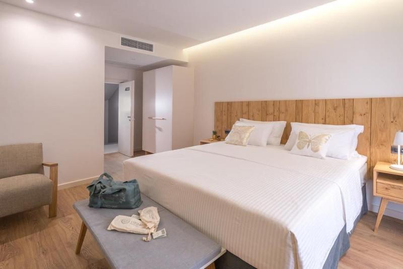 غرفة عائلية ذات إطلالة جانبية على البحر, Glow Boutique Hotel & Suites