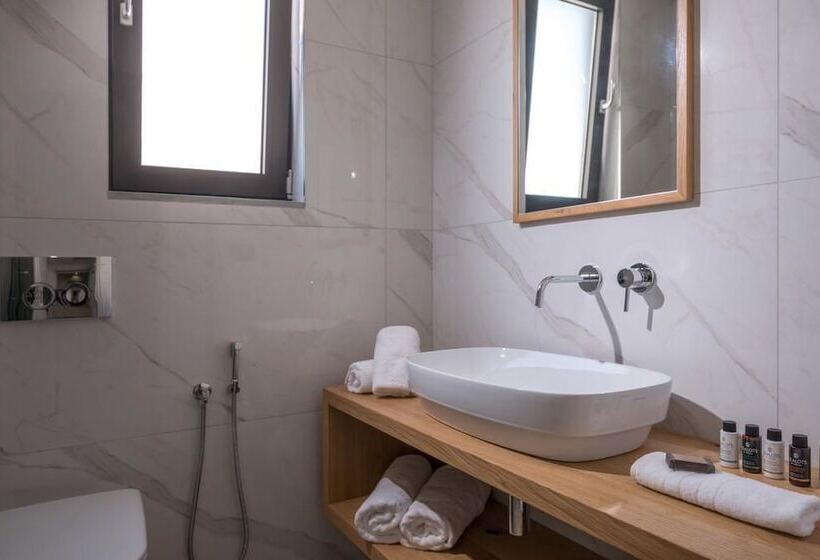 オーシャンビュースタンダードルームバルコニー付き, Glow Boutique Hotel & Suites