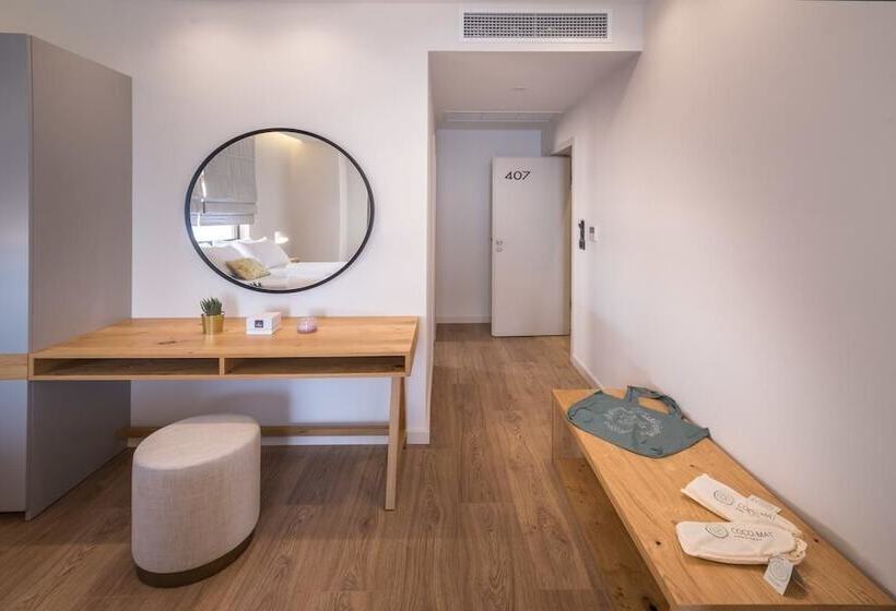 غرفة قياسية مطلّة علي البحر مزوَّدة بشُرفة, Glow Boutique Hotel & Suites