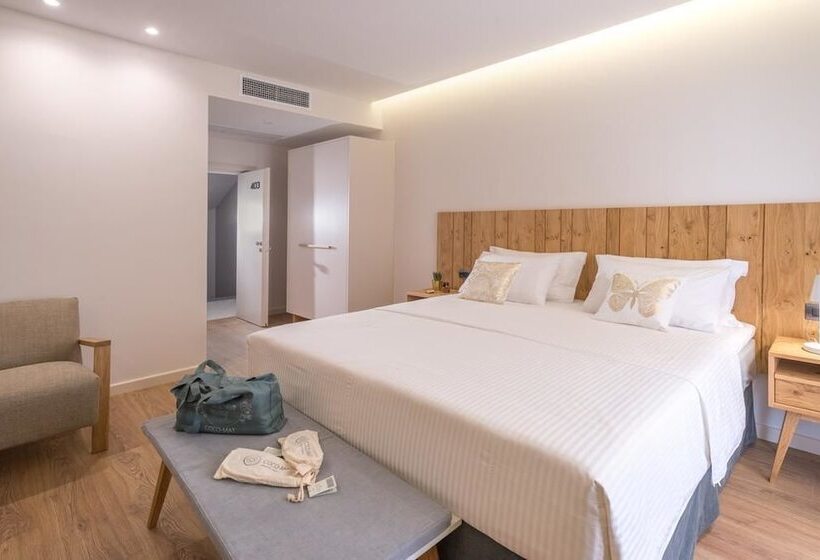 غرفة عائلية ذات إطلالة جانبية على البحر, Glow Boutique Hotel & Suites