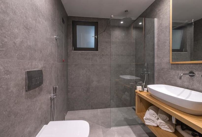 Triple Room Sea View, Glow Boutique Hotel & Suites