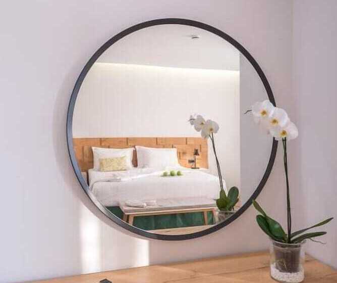 Triple Room Sea View, Glow Boutique Hotel & Suites