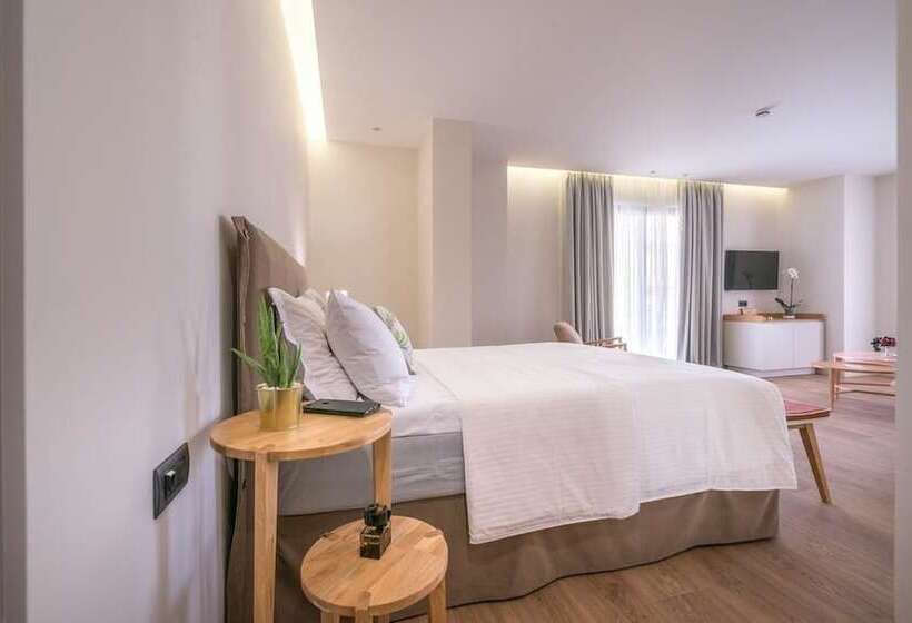 جناح جونيور ذو إطلالة جانبية على البحر, Glow Boutique Hotel & Suites