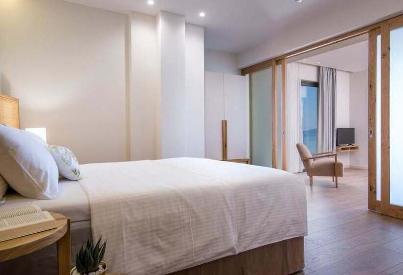 جناح سوبيريور مطل علي البحر, Glow Boutique Hotel & Suites