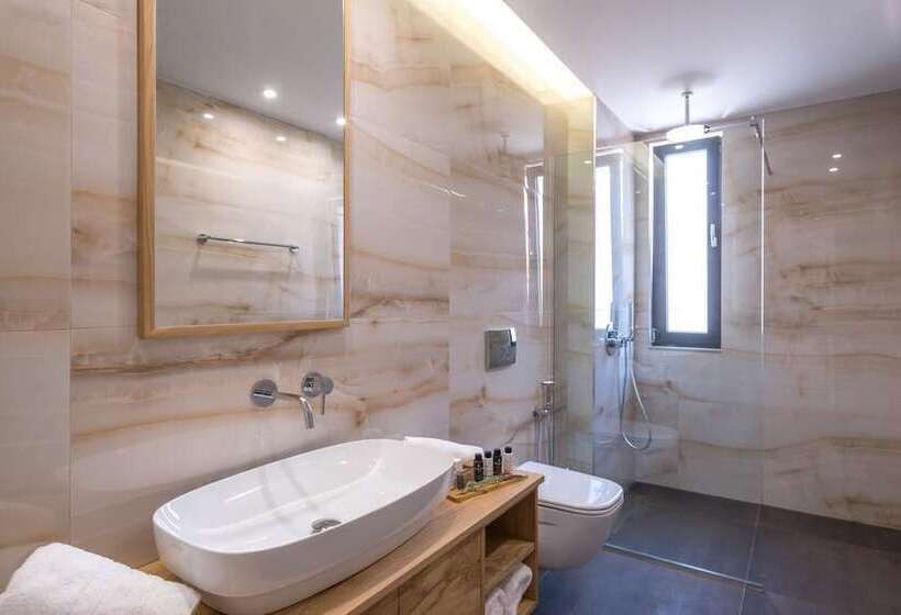 جناح ديلوكس, Glow Boutique Hotel & Suites