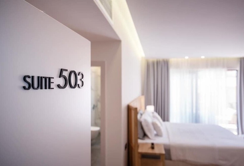 جناح ديلوكس, Glow Boutique Hotel & Suites