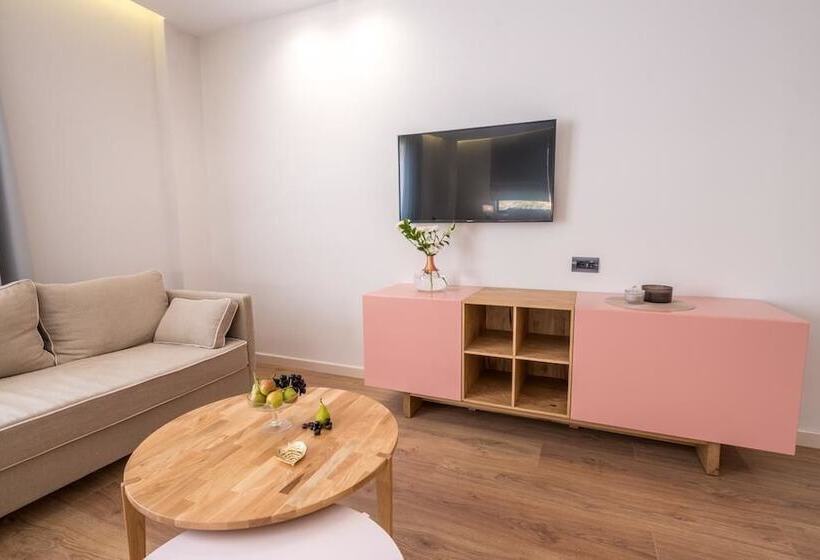 デラックススイート, Glow Boutique Hotel & Suites