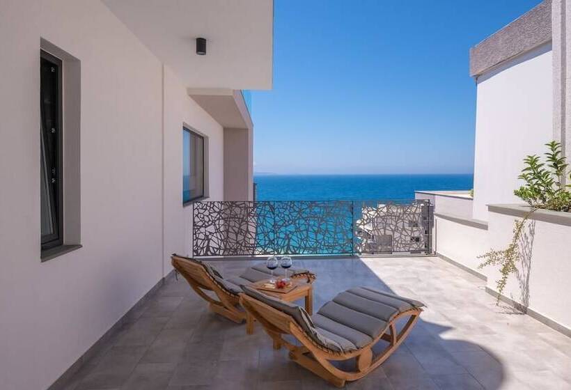 جناح ديلوكس مطل على البحر, Glow Boutique Hotel & Suites