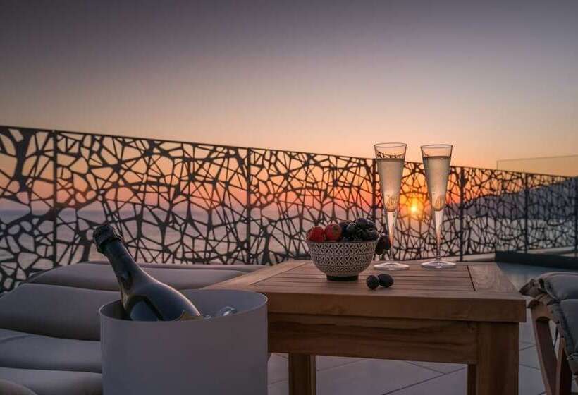 جناح مطلّ علي البحر, Glow Boutique Hotel & Suites