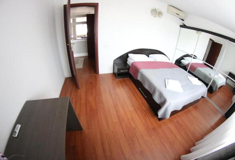 إستوديو ديلوكس, Casa Bucovineana