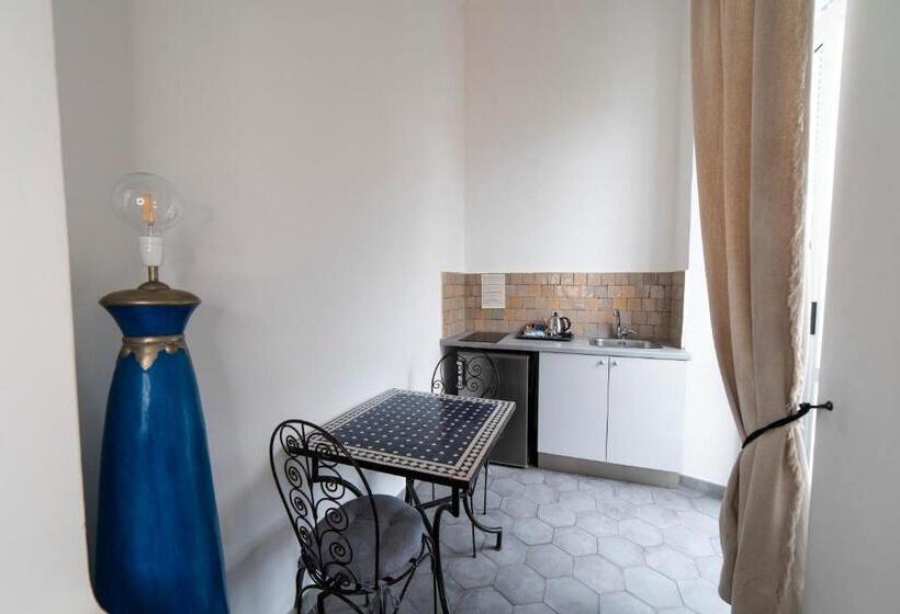 غرفة قياسية مطلّة علي البحر مزوَّدة بشُرفة, Miramare