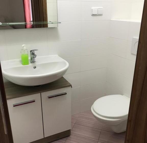 اتاق لوکس, Fresh House