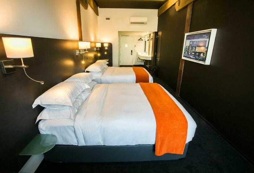 Chambre Standard, Onomo Hotel Waterfront