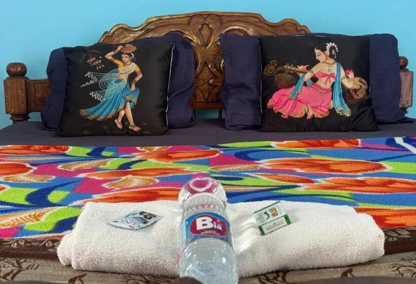 اتاق لوکس, The Lungi Vibe