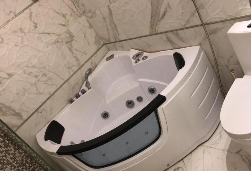 标准间带漩涡浴缸, Open Hotel Riyadh