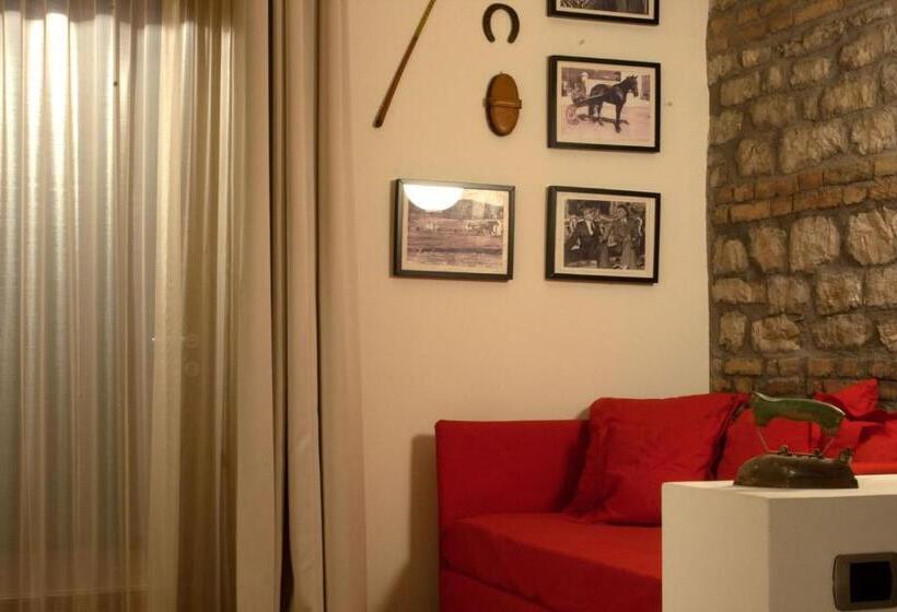 اتاق لوکس, Masseria Olivola