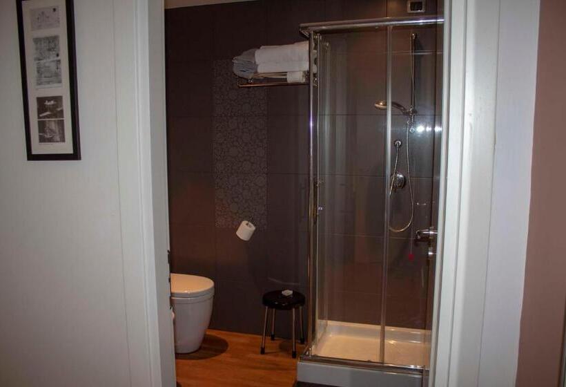 اتاق لوکس, Masseria Olivola