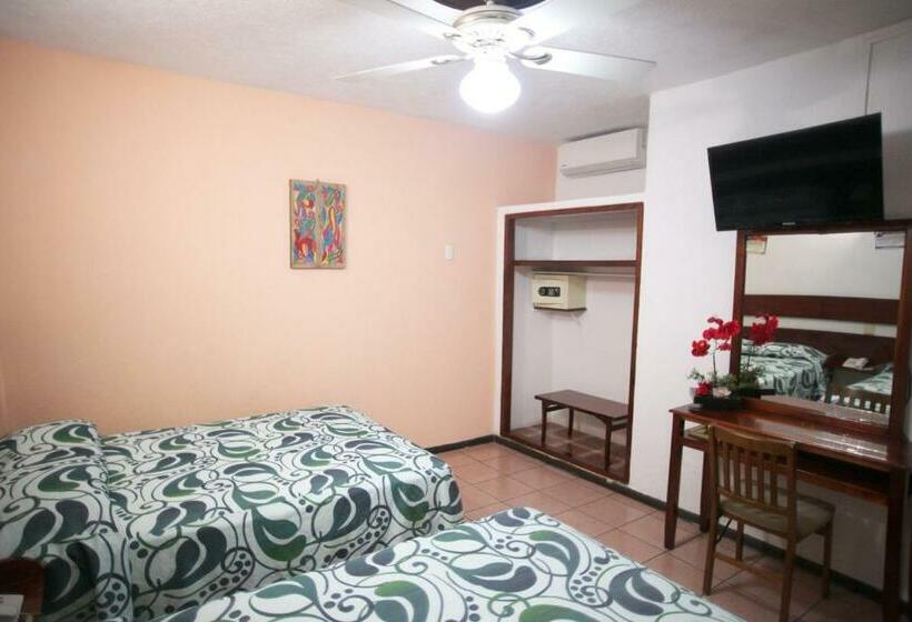 غرفة قياسية, Maria De Lourdes