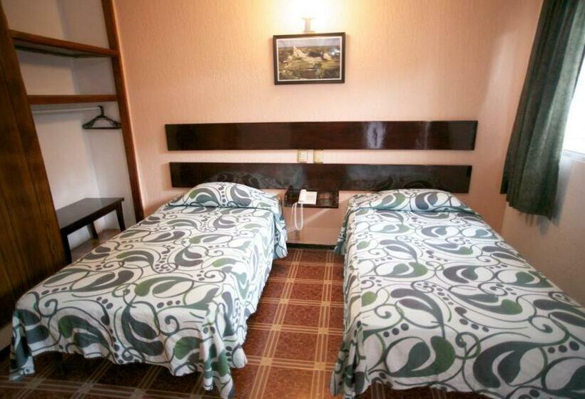 غرفة قياسية, Maria De Lourdes