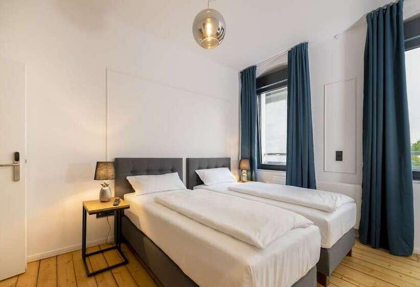 スーペリアールーム, Nikii Boutique