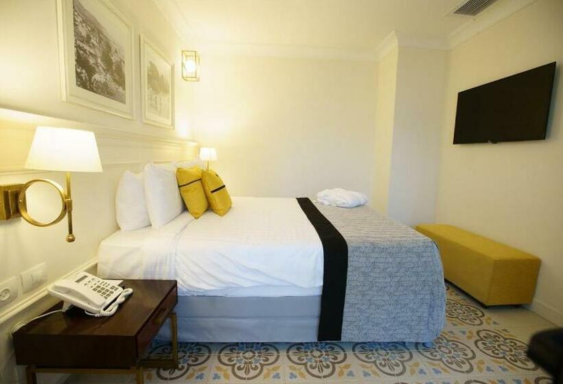 Suite con Hidromasaje, Edmond Rosh Pina