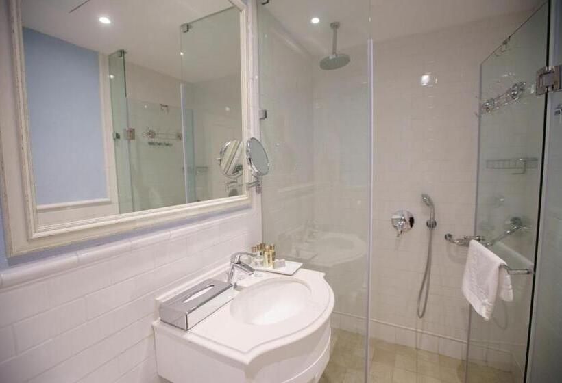 Suite con Hidromasaje, Edmond Rosh Pina