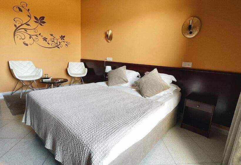 高级大房间, Hostal Rural Can Pau