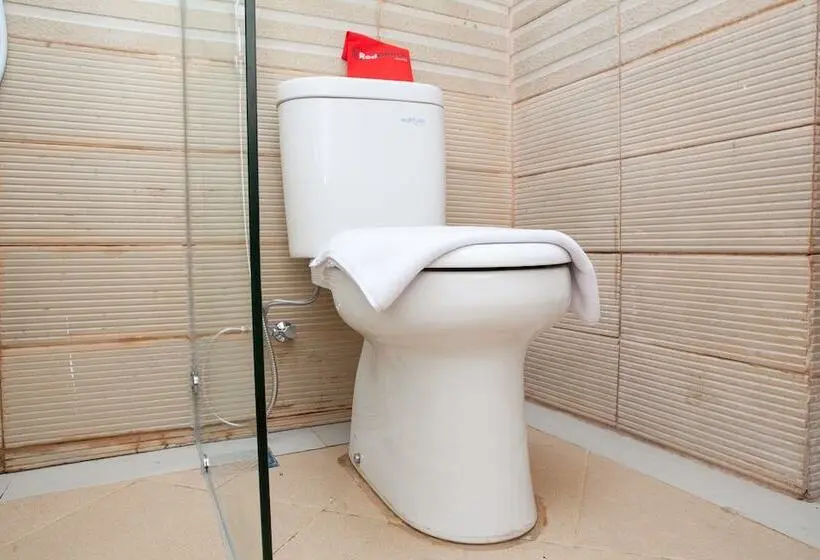 エコノミールーム, Reddoorz Plus Near Pasundan University