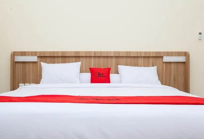 エコノミールーム, Reddoorz Plus Near Pasundan University