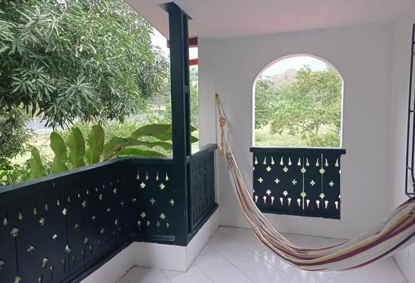 Standard Neljän Hengen Huone, Las Cabanas De Pino Hostel