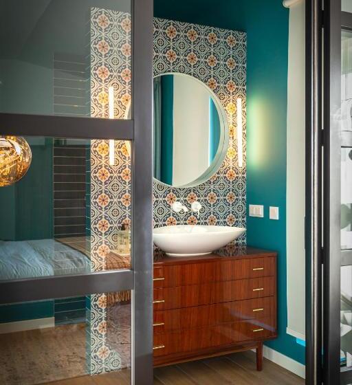 سوییت جونیور با چشم‌انداز دریا, Emcasa Boutique Guesthouse