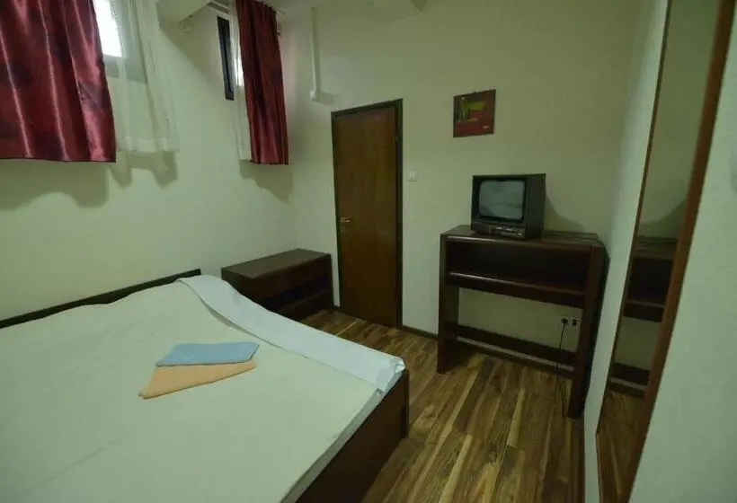 اتاق استاندارد, Guesthouse Duga