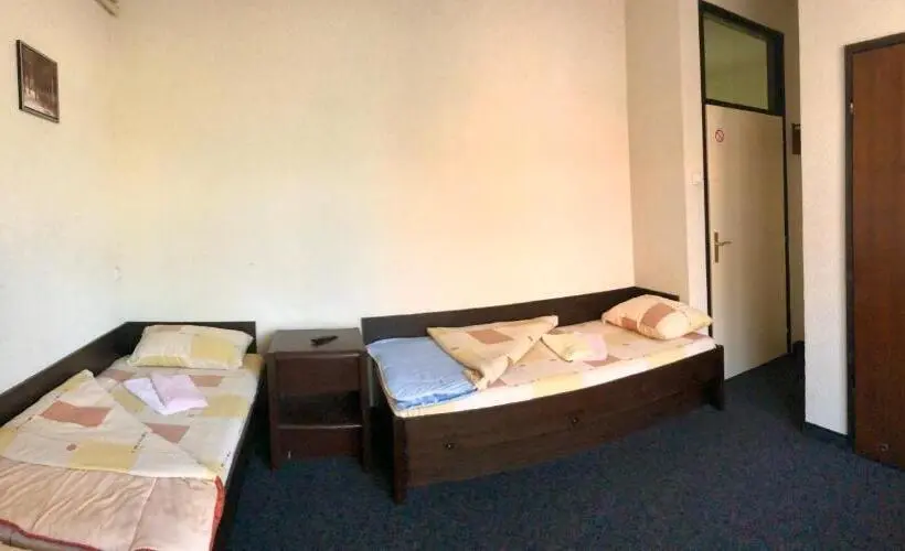 اتاق استاندارد چهار تخته, Guesthouse Duga