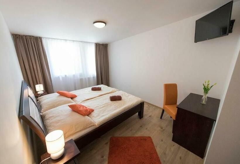 اتاق استاندارد, Penzion Patron