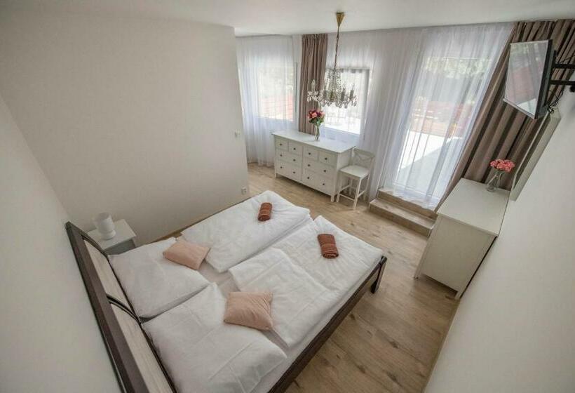 Suite with Terrace, Penzion Patron