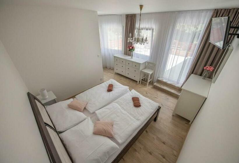 Suite with Terrace, Penzion Patron