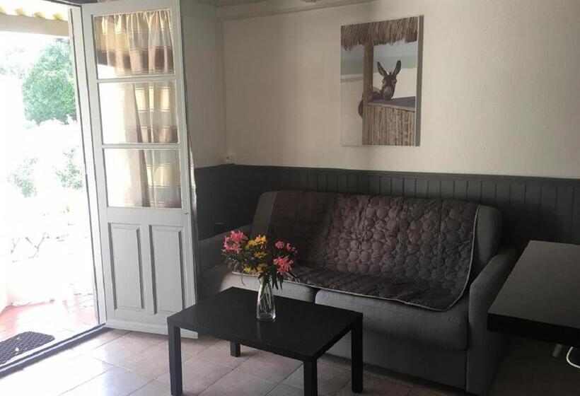 استودیو استاندارد با چشمانداز باغ, Bungalows Filippi