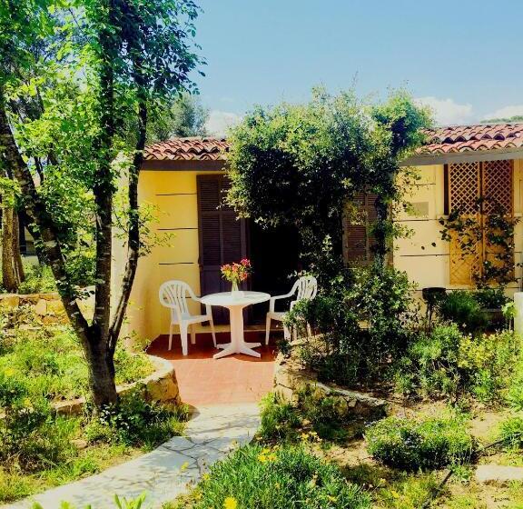 استودیو استاندارد با چشمانداز باغ, Bungalows Filippi