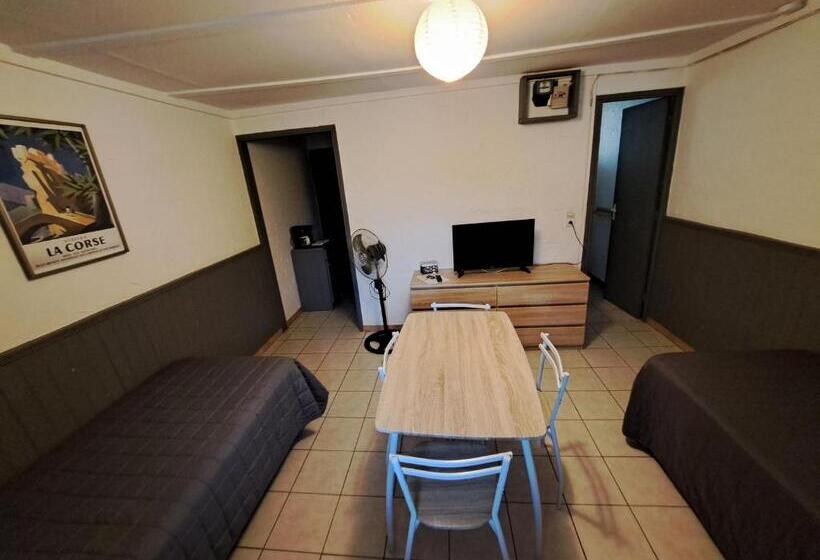 آپارتمان 1 خوابه با تراس, Bungalows Filippi