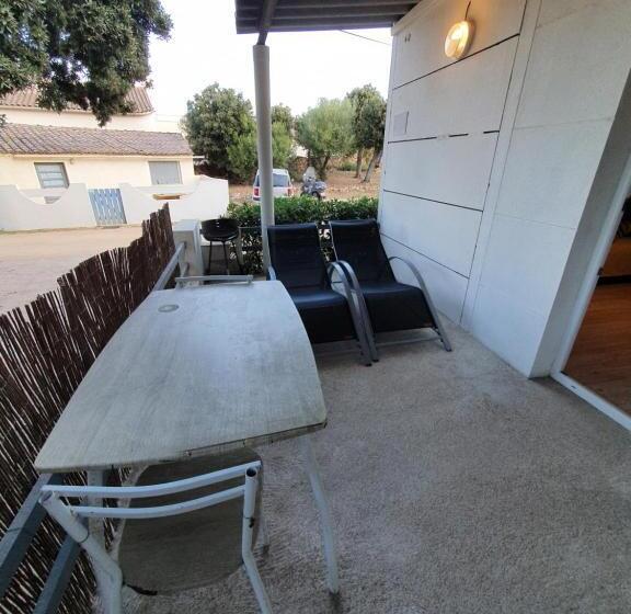 استودیو استاندارد با تراس, Bungalows Filippi